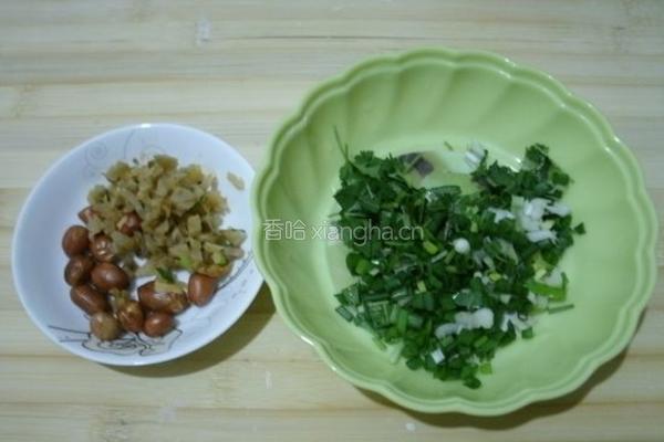 油豆泡粉丝鸡汤的做法图解3