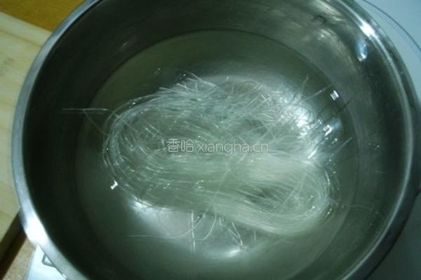 油豆泡粉丝鸡汤的做法图解4