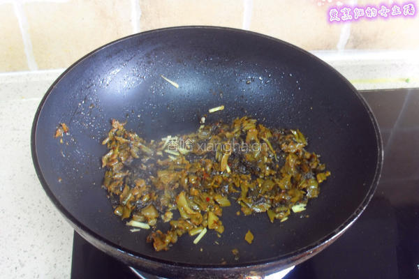 老坛酸菜牛肉面的做法图解2
