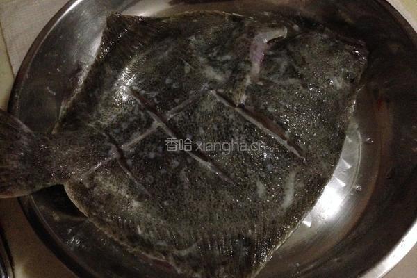 蒸多宝鱼的做法图解1