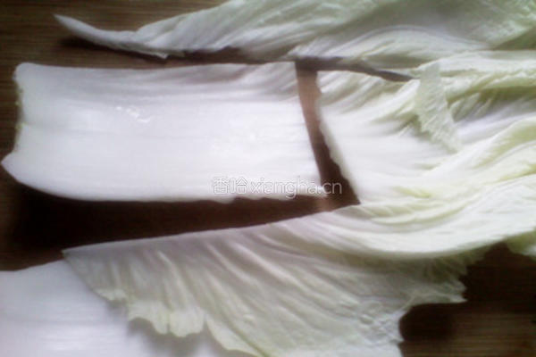 小炒香干白菜茎的做法图解1