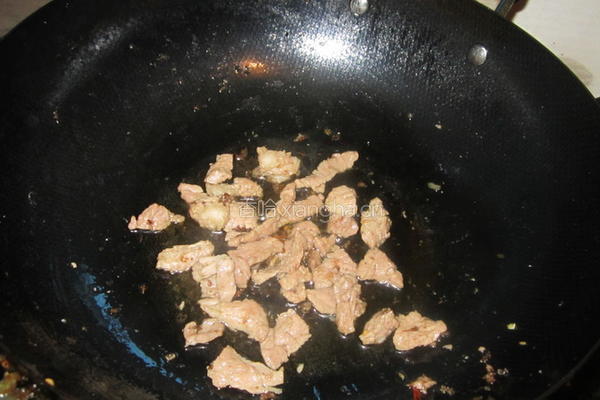 卤香干炒肉的做法图解3
