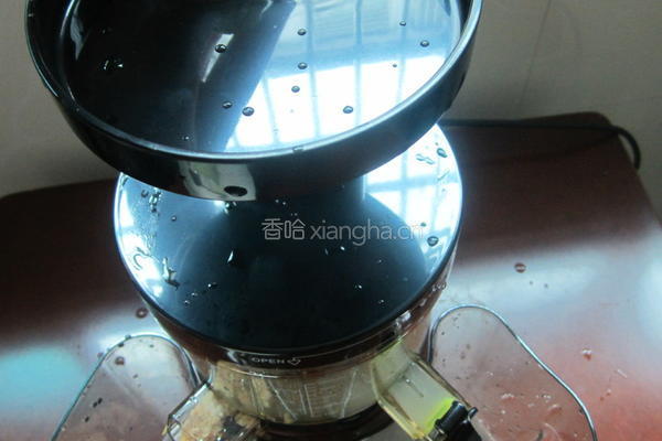 梨子黄瓜汁的做法图解6