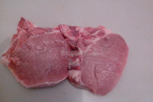 煎蒜香猪排的做法图解1