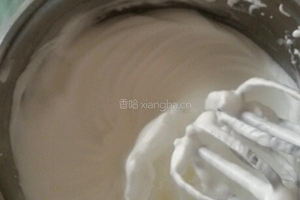戚风蛋糕的做法图解8