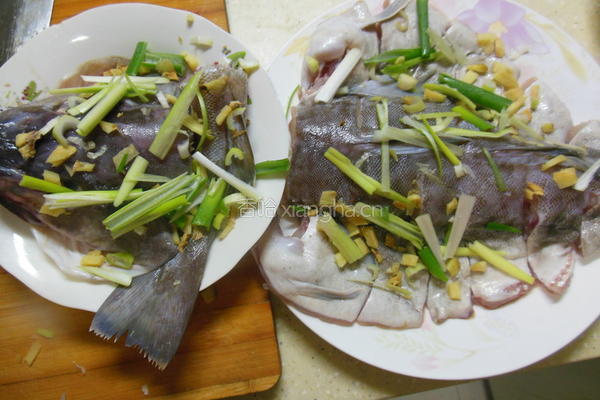 蝴蝶鳕鱼的做法图解4