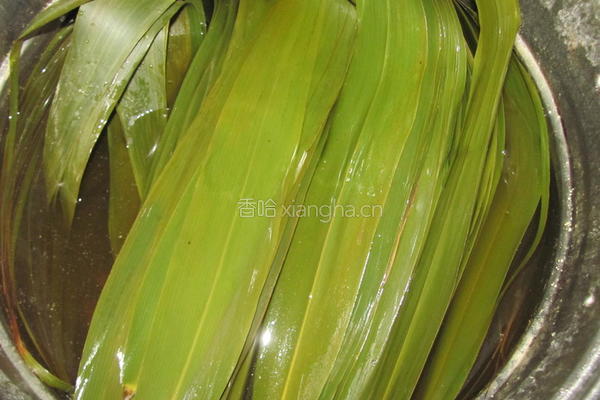 红豆蜜枣粽的做法图解2