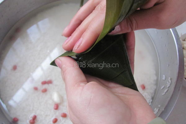 红豆蜜枣粽的做法图解6