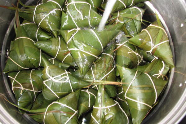 红豆蜜枣粽的做法图解11