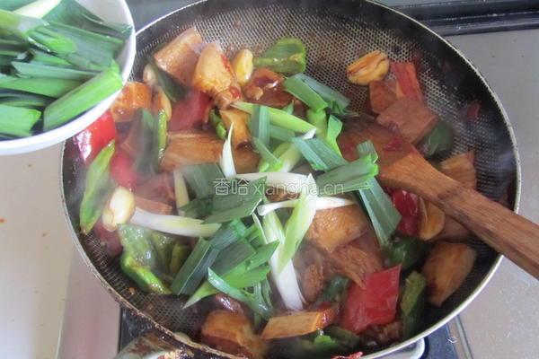 香干回锅肉的做法图解11