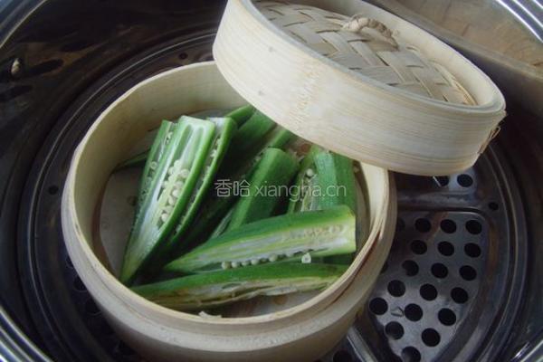 蒸秋葵配红葱酥的做法图解2