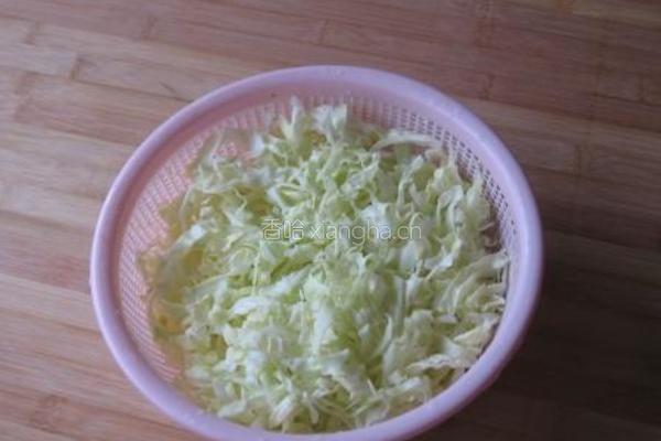 炒牛心菜的做法图解2
