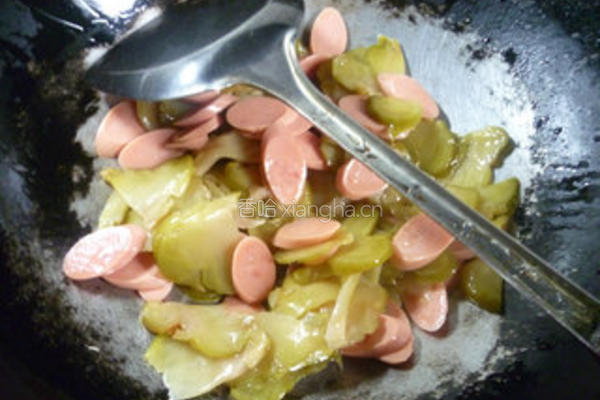 火腿肠炒榨菜的做法图解6