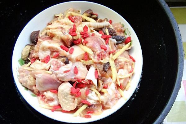 冬菇蒸滑鸡的做法图解3
