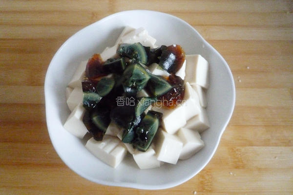 皮蛋豆腐的做法图解6