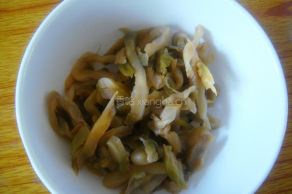 榨菜青椒肉丝的做法图解1