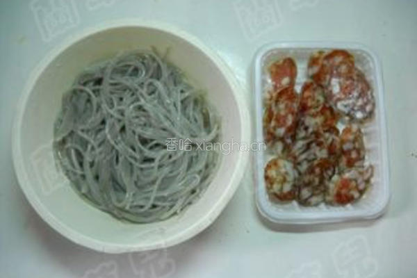 腊味菜花粉丝煲的做法图解4
