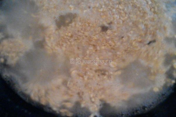 牛奶鸡蛋麦片粥的做法图解4