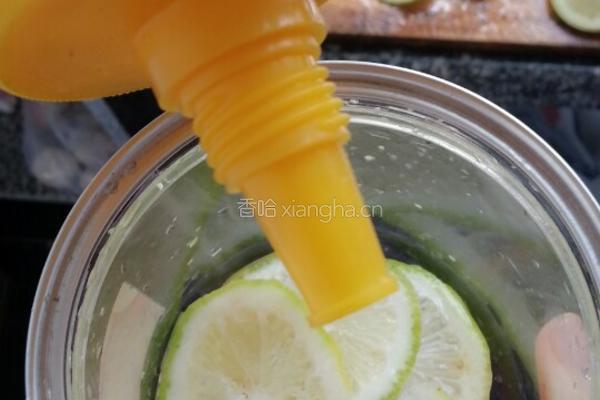 蜂蜜柠檬茶的做法图解4