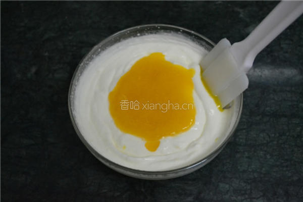 黄桃慕斯杯的做法图解8