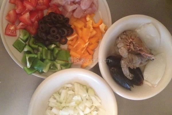 西班牙海鲜烩饭的做法图解1