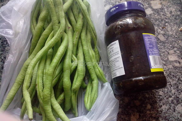 橄榄菜四季豆的做法图解1