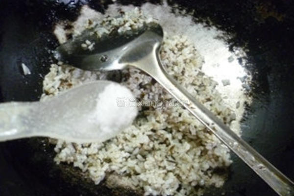 橄榄菜炒饭的做法图解4