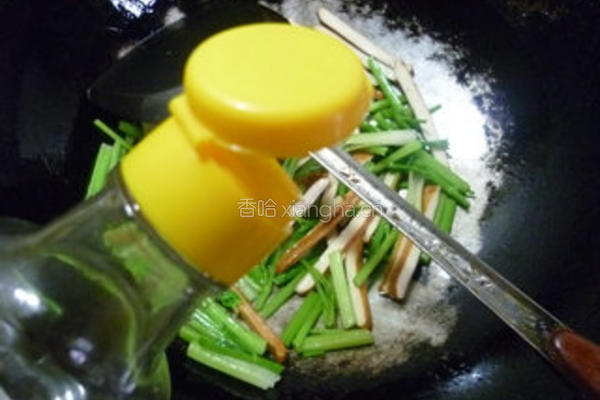 芹菜炒香干的做法图解5