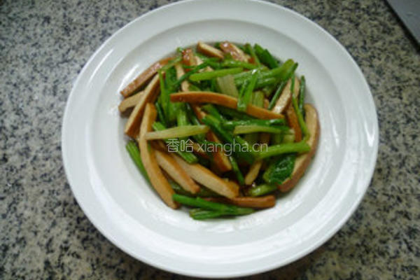 芹菜炒香干的做法图解10