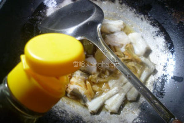 榨菜烧虾潺的做法图解7
