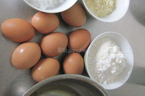 小米面戚风的做法图解1
