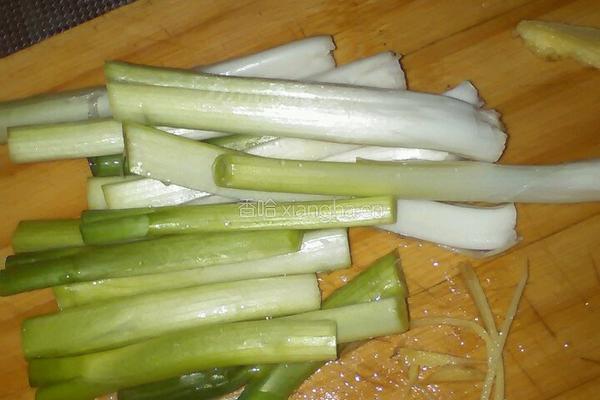 鱼杂烧豆腐的做法图解2