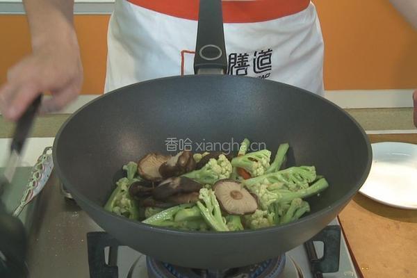 素拌花菜的做法图解2