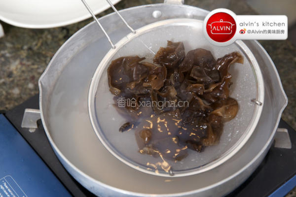 泰式海鲜沙拉的做法图解5