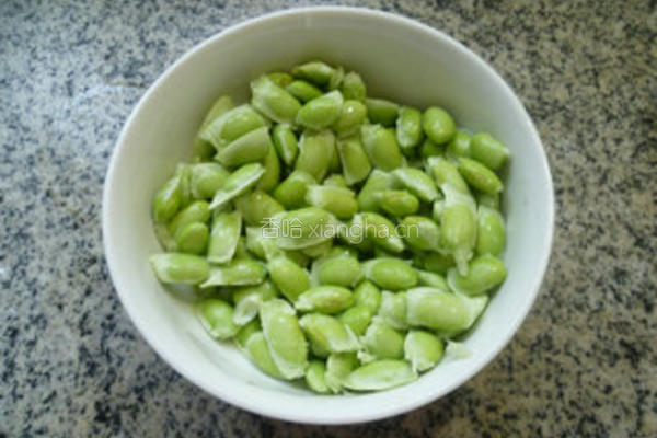 橄榄菜拌毛豆的做法图解2