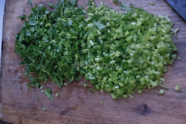 茼蒿虾仁小豆腐的做法图解4