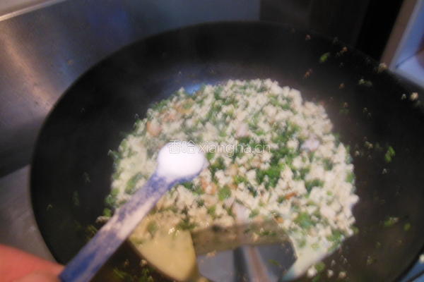茼蒿虾仁小豆腐的做法图解14