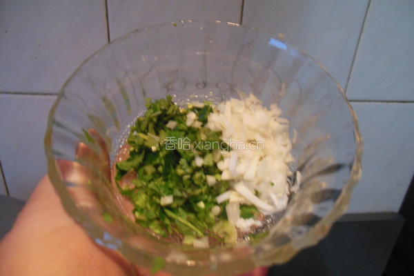 茼蒿虾仁小豆腐的做法图解15