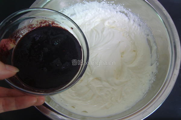 桑葚酒慕斯的做法图解5