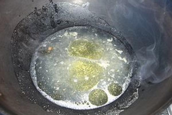 核桃仁炒杏鲍菇的做法图解4