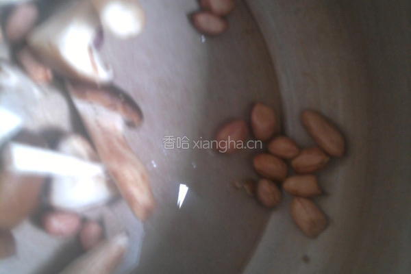 冬菇猪脚汤的做法图解3