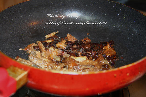 豆豉鲮鱼油麦菜的做法图解5