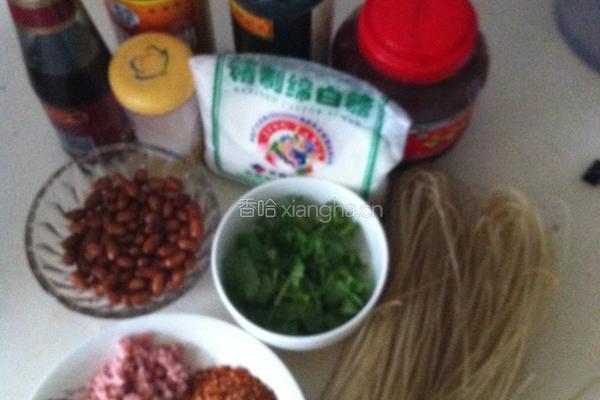 自制酸辣粉的做法图解1