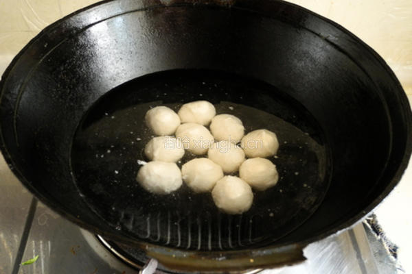 紫菜鱼丸汤的做法图解2