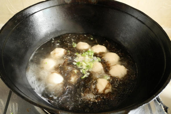 紫菜鱼丸汤的做法图解5