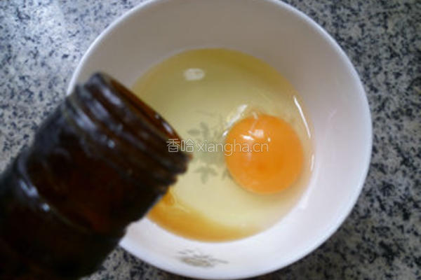 榨菜蟹味菇蛋花汤的做法图解3