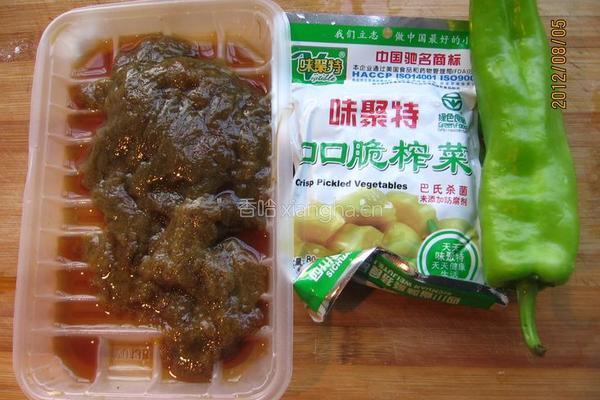辣炒鲫鱼籽的做法图解1