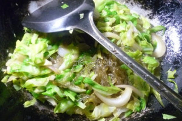 洋葱牛心菜炒粉条的做法图解8