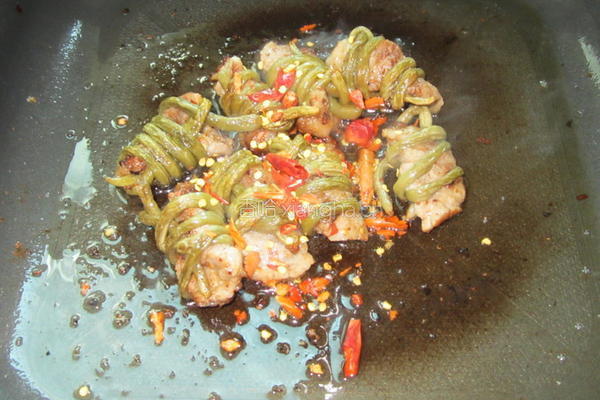 香焖豆角捆肉的做法图解6