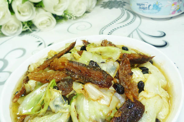 豆豉鲮鱼炒包心菜